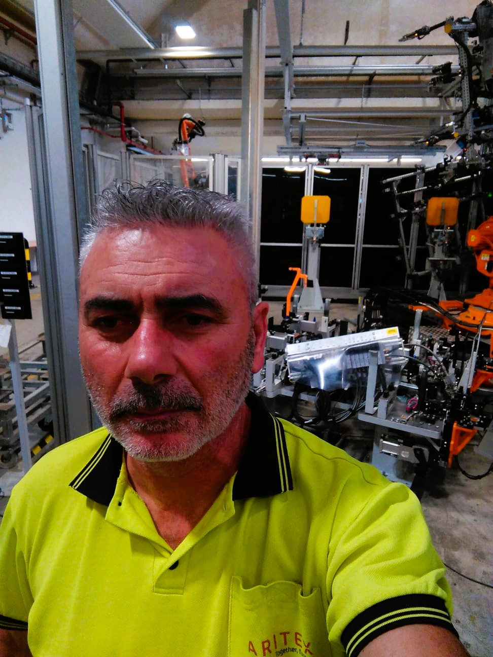 João Dias in automotive robot cell